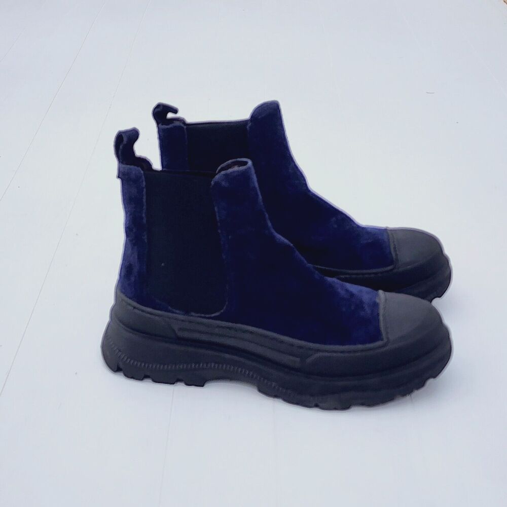 Life Women US 6.5 EU 37 Italy Made Navy Suede Leather Pull On Ankle Booties